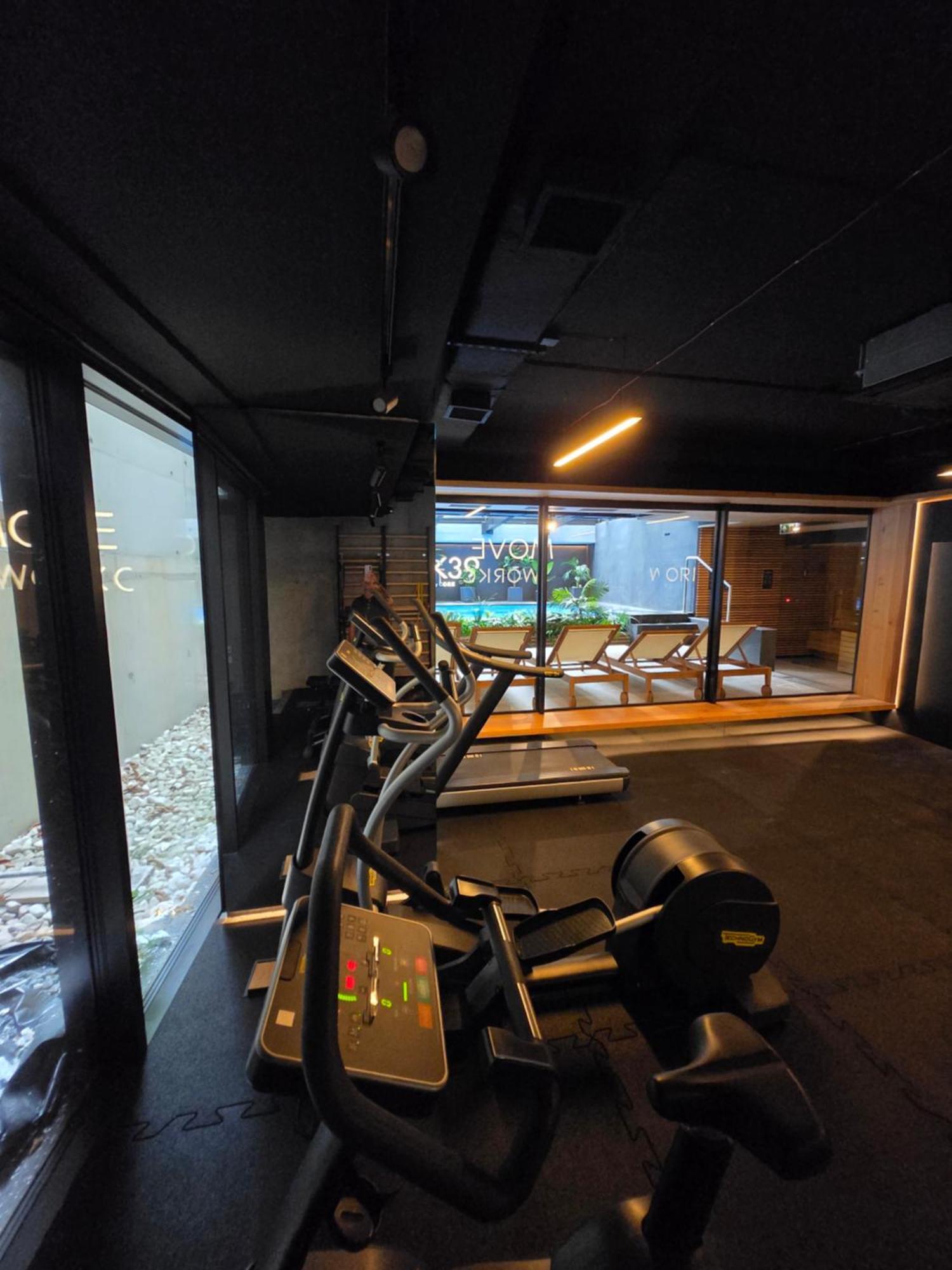 Luxury Spa City Center Apartments, Pool & Sauna & Gym & Self Check In 24 H & Free Parking Krakov Exteriér fotografie